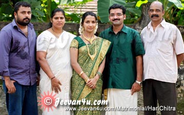 Hari Chitra Engagement Photos